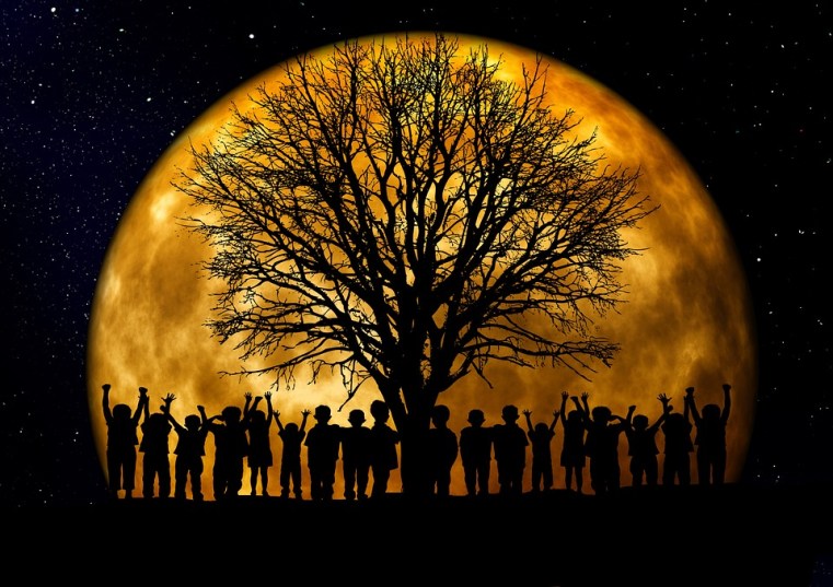 *arbre planète enfants